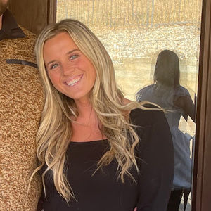 Meet your Posher, Lauren